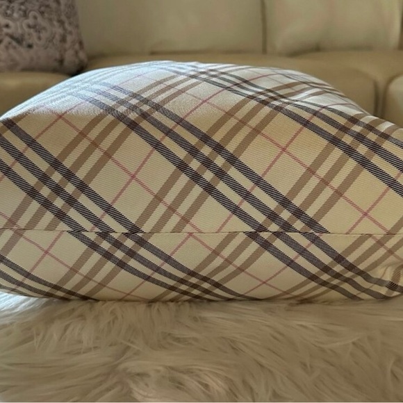 Burberry Novacheck canvas and leather reversible tote bag - Picture 13 of 14